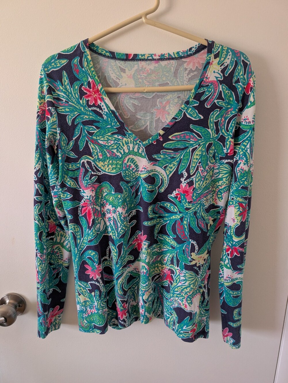 V-Neck  Lilli Pulitizer Costal Print Long-Sleeve Top in Teal And Pink